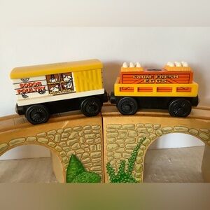 Rare “Clucking” Sodor Poultry Car & Farm Fresh Egg Car/Cargo Thomas Wooden Train